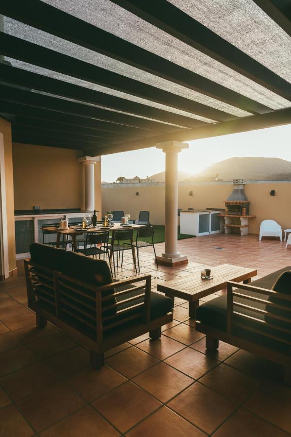 Moderne Villa Met Verwarmd Zwembad In Corralejo Zewnętrze zdjęcie